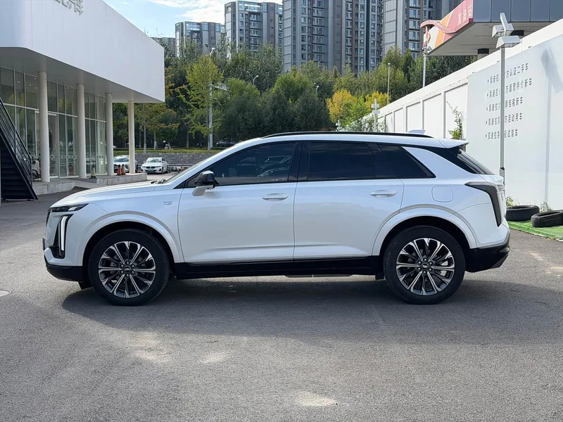 Cadillac XT5 — фото 3