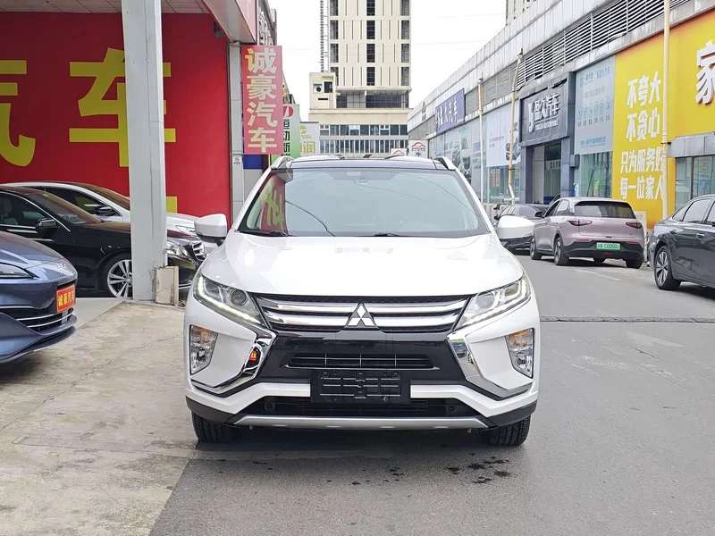 Mitsubishi Eclipse Cross — фото 2