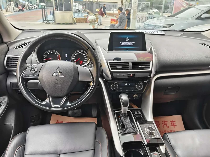 Mitsubishi Eclipse Cross — фото 5