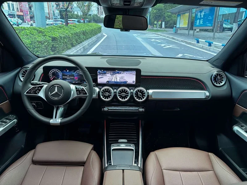 Mercedes-Benz GLB-Class — фото 17