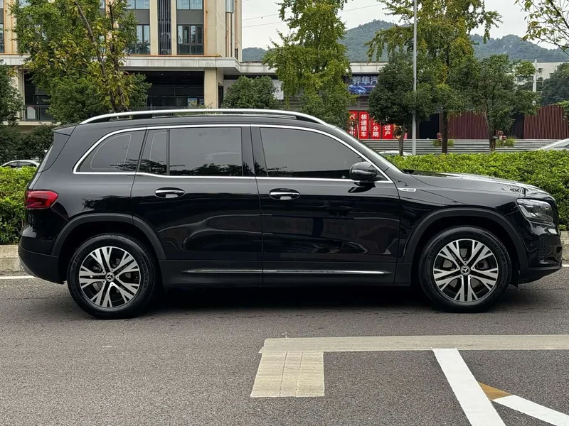 Mercedes-Benz GLB-Class — фото 28