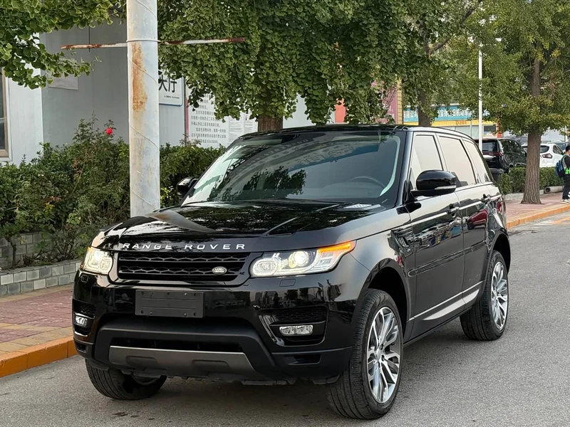 Land Rover Range Rover — фото 1