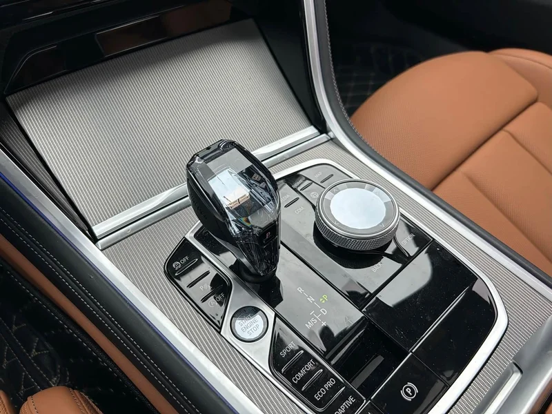 BMW 8-Series — фото 10