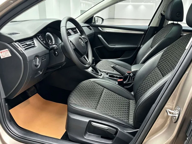Volkswagen Octavia — фото 4