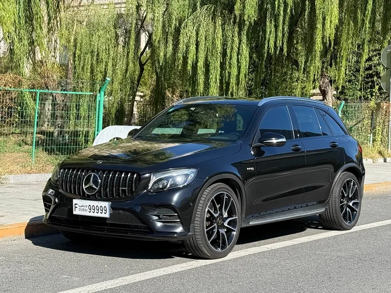Mercedes-Benz GLC AMG — фото 1