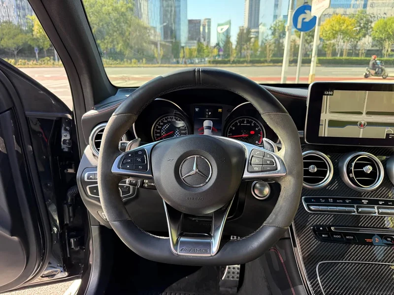 Mercedes-Benz GLC AMG — фото 9