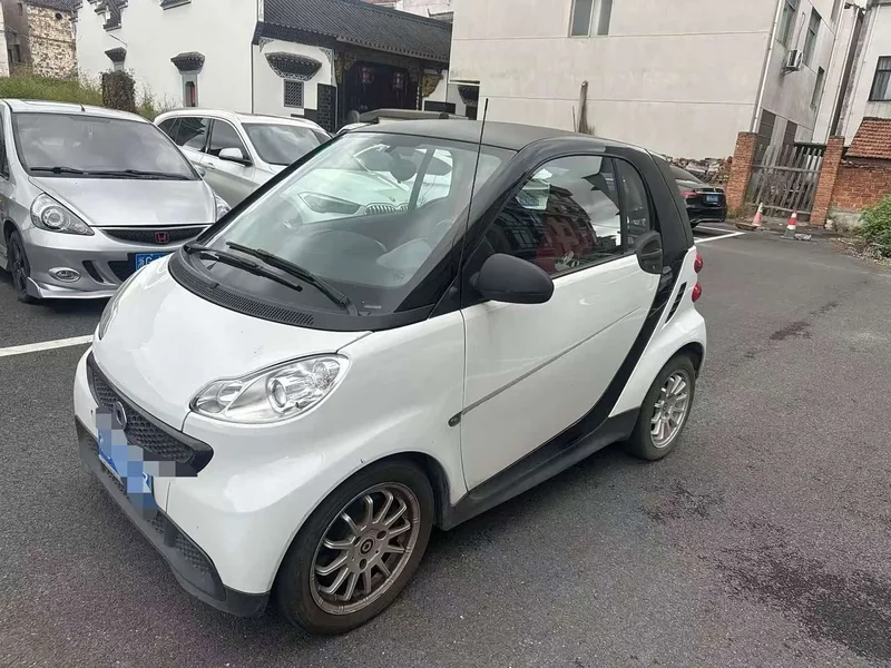 Smart Fortwo — фото 1