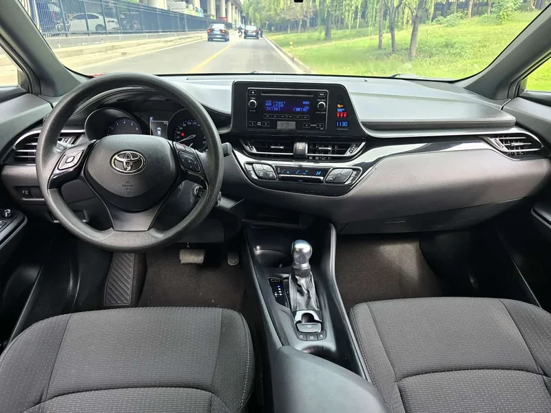 Toyota C-HR — фото 14