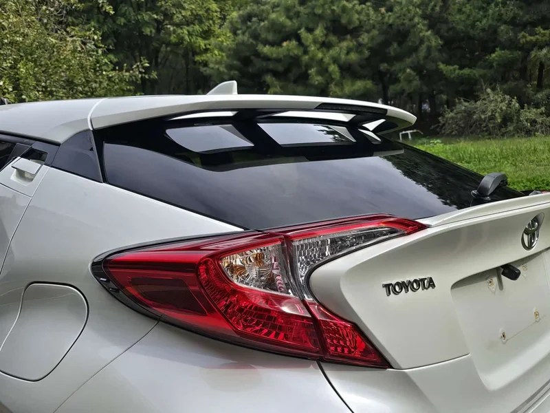 Toyota C-HR — фото 9