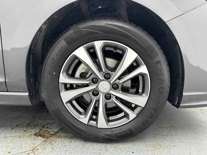 Changan Eado — фото 9