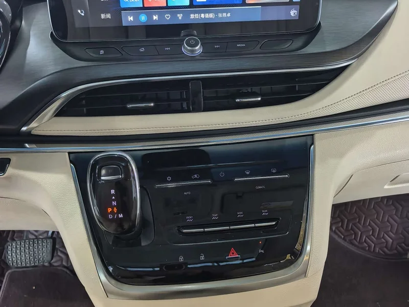 Buick GL8 — фото 9