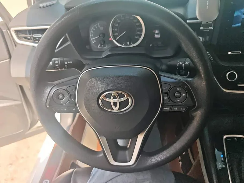 Toyota Corolla — фото 15