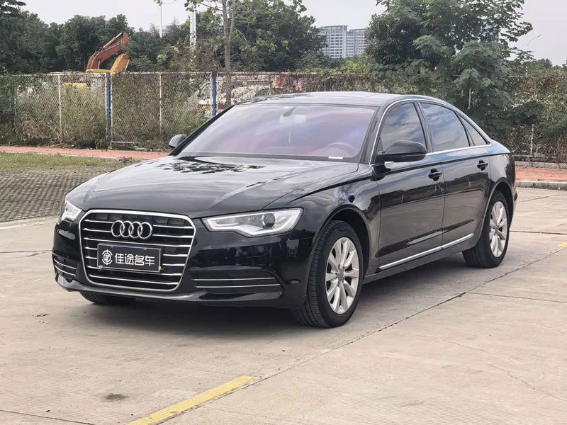 Audi A6L — фото 1