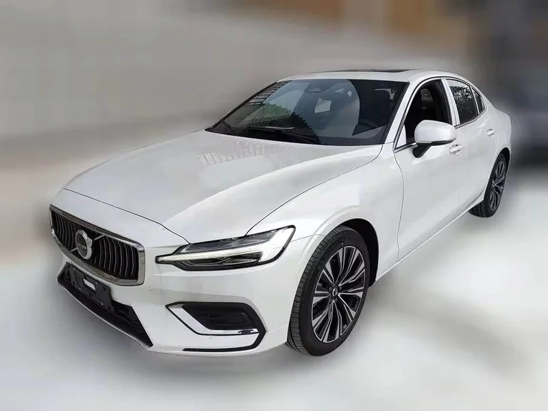 Volvo S60 — фото 11