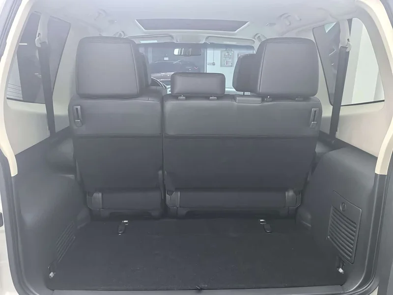 Mitsubishi Pajero (Imported) — фото 13