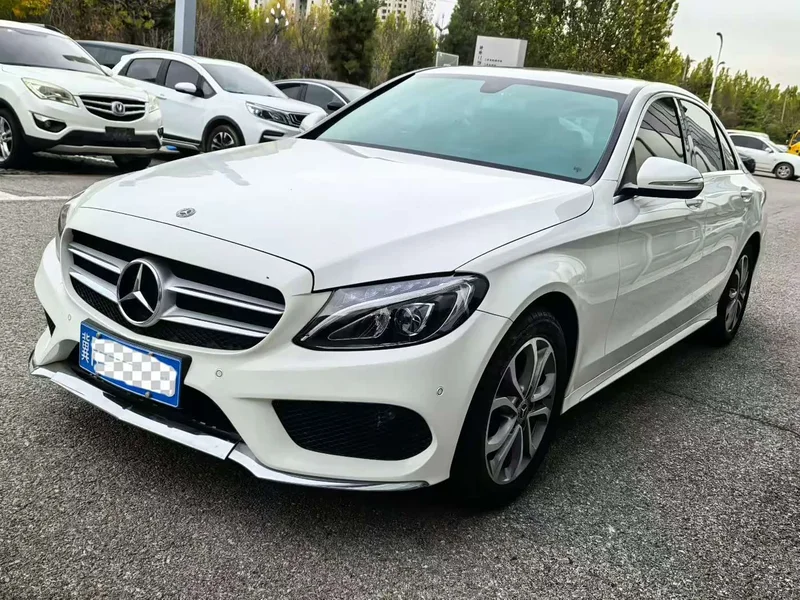 Mercedes-Benz C-Class — фото 1
