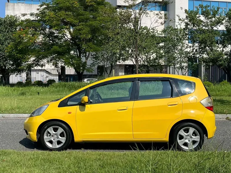 Honda Fit — фото 4