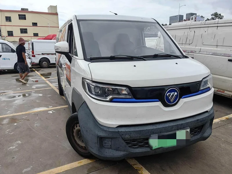 Foton Zhilan E7 — фото 3