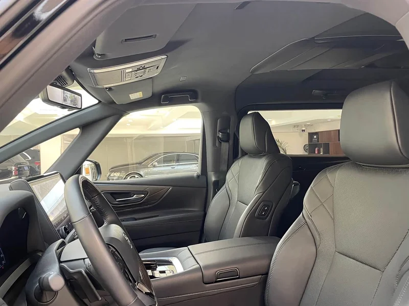 Toyota Alphard — фото 23