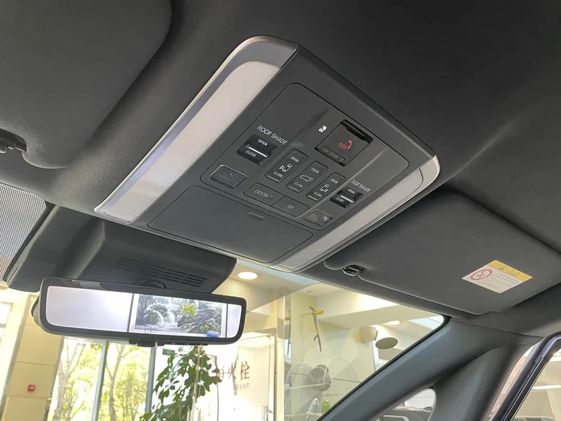 Toyota Alphard — фото 27