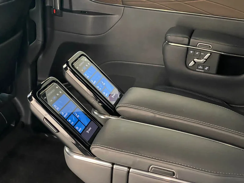 Toyota Alphard — фото 29