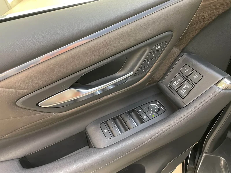 Toyota Alphard — фото 33