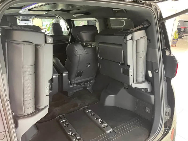Toyota Alphard — фото 34