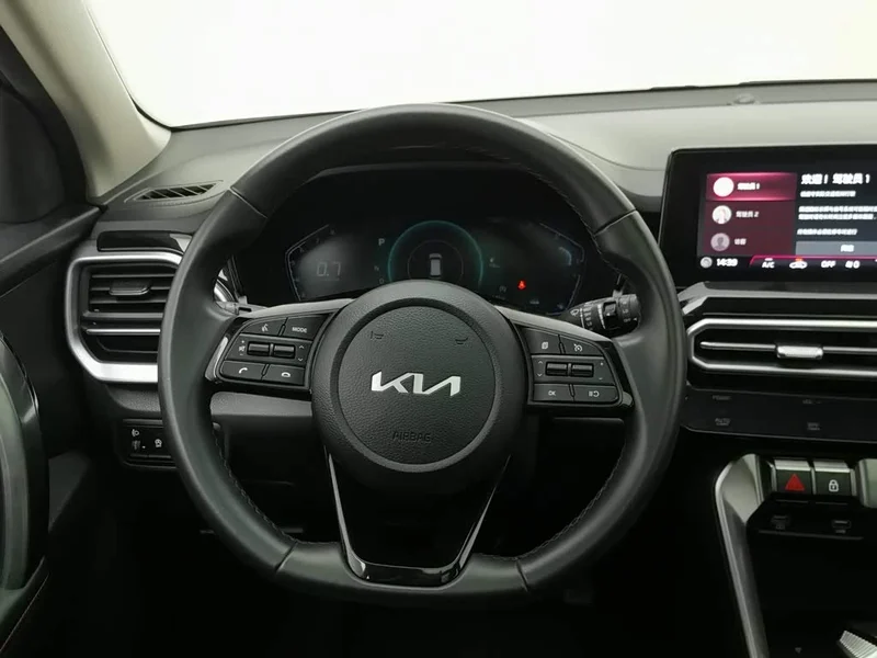 Kia Sportage — фото 11
