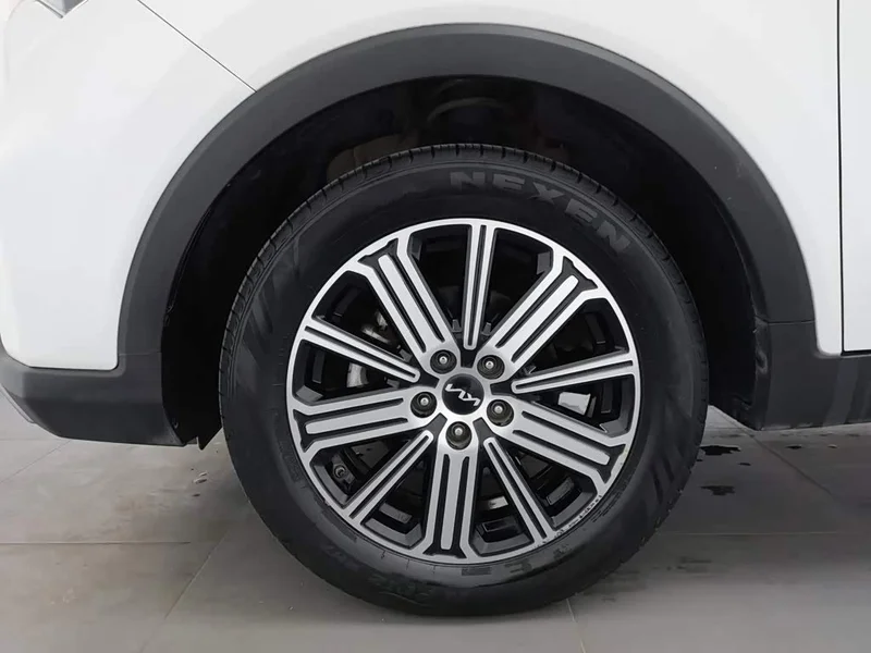 Kia Sportage — фото 17