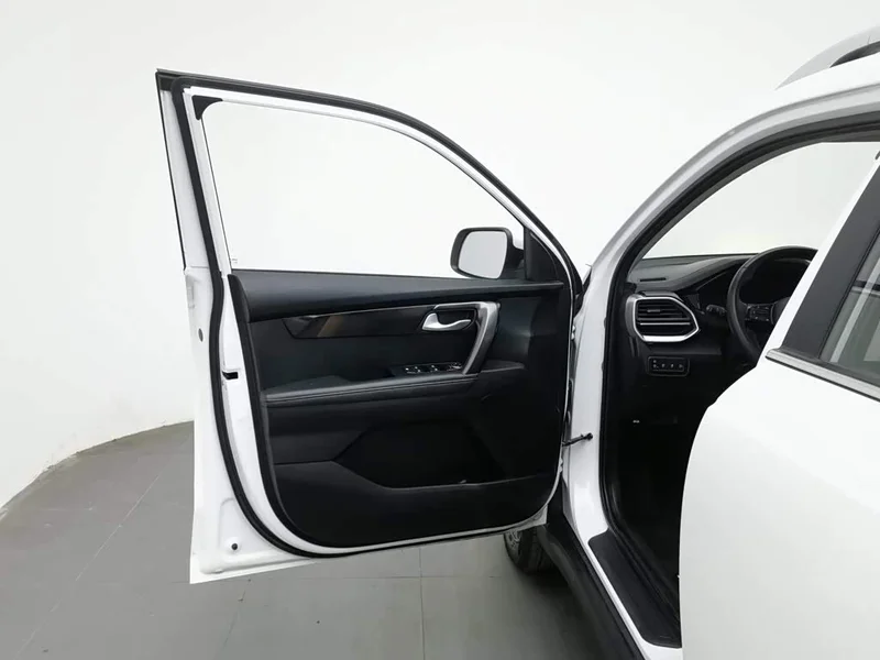 Kia Sportage — фото 8