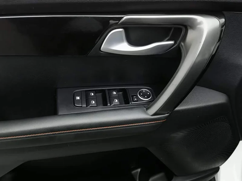 Kia Sportage — фото 9