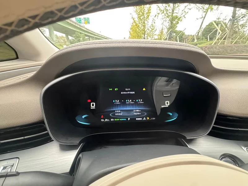 Roewe iMAX8 New Energy — фото 14