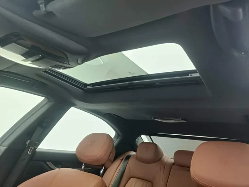 Maserati Ghibli — фото 12