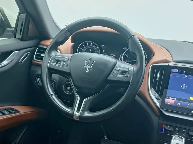 Maserati Ghibli — фото 8