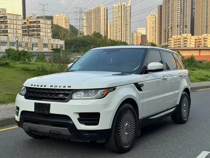 Land Rover Range Rover — фото 1