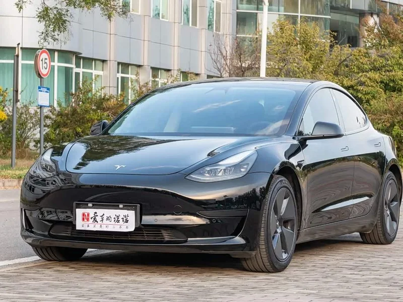 Tesla Model 3 — фото 5