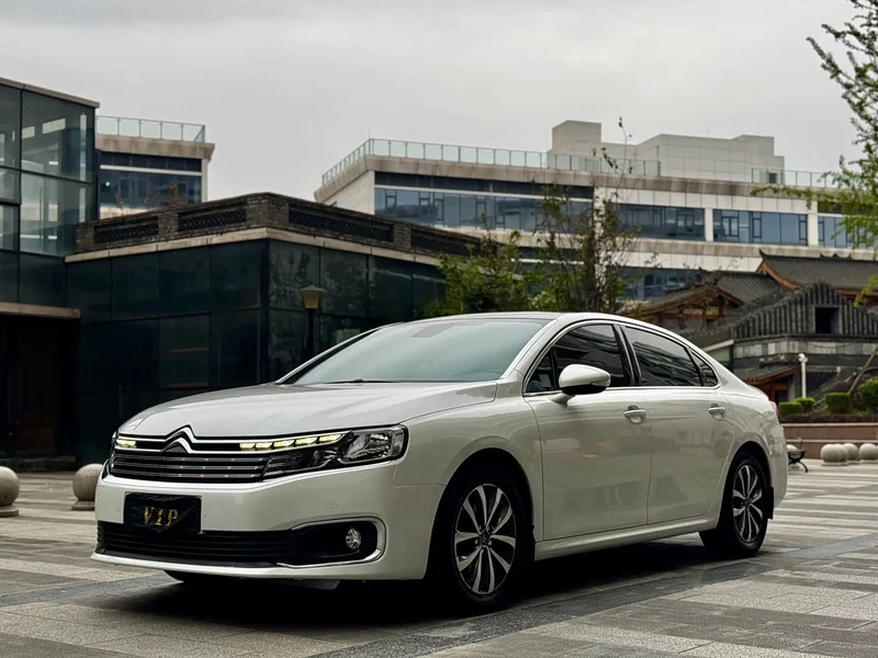 Citroën C6 — фото 1