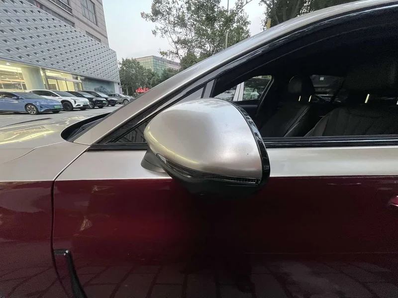 Hongqi H5 — фото 14
