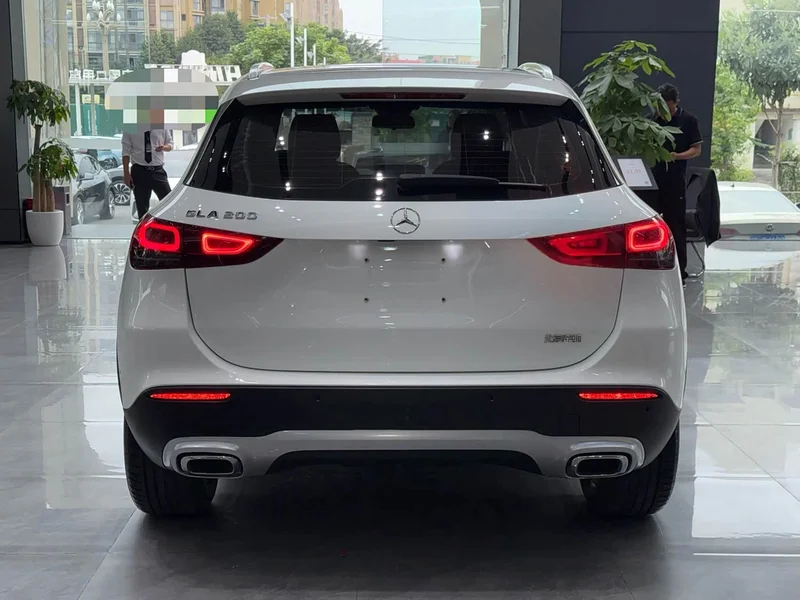 Mercedes-Benz GLA-Class — фото 8