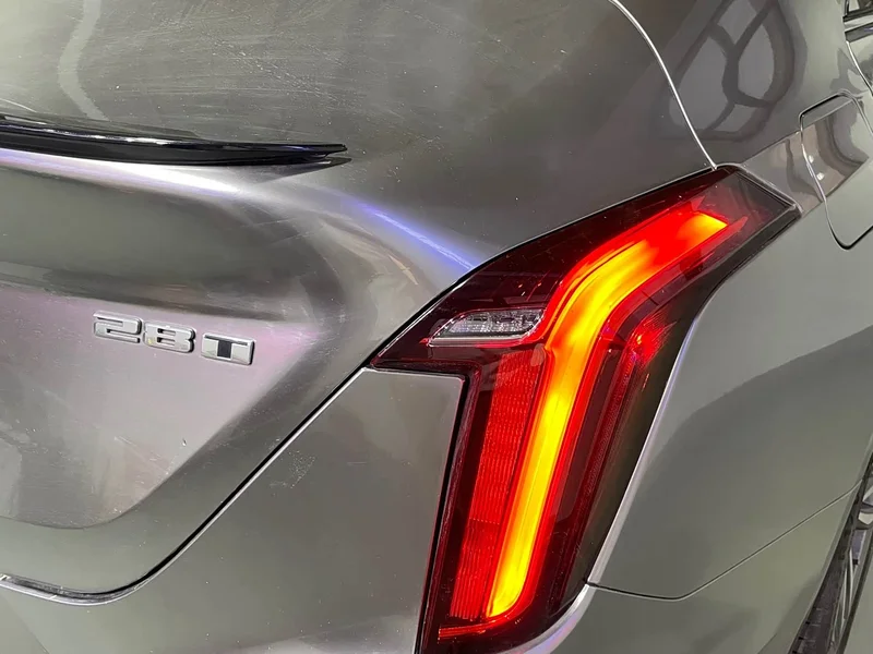 Cadillac CT4 — фото 20
