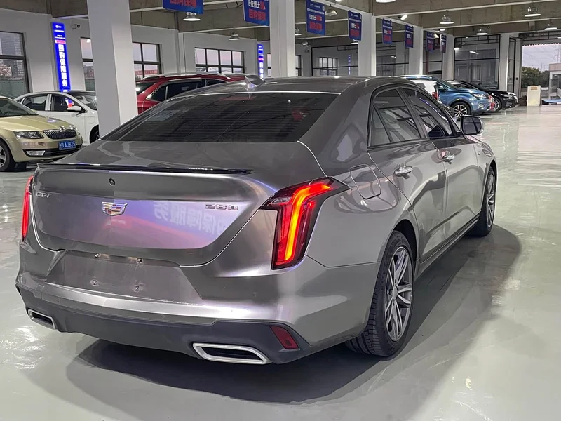 Cadillac CT4 — фото 6