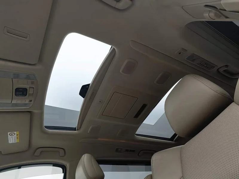 Toyota Alphard — фото 14