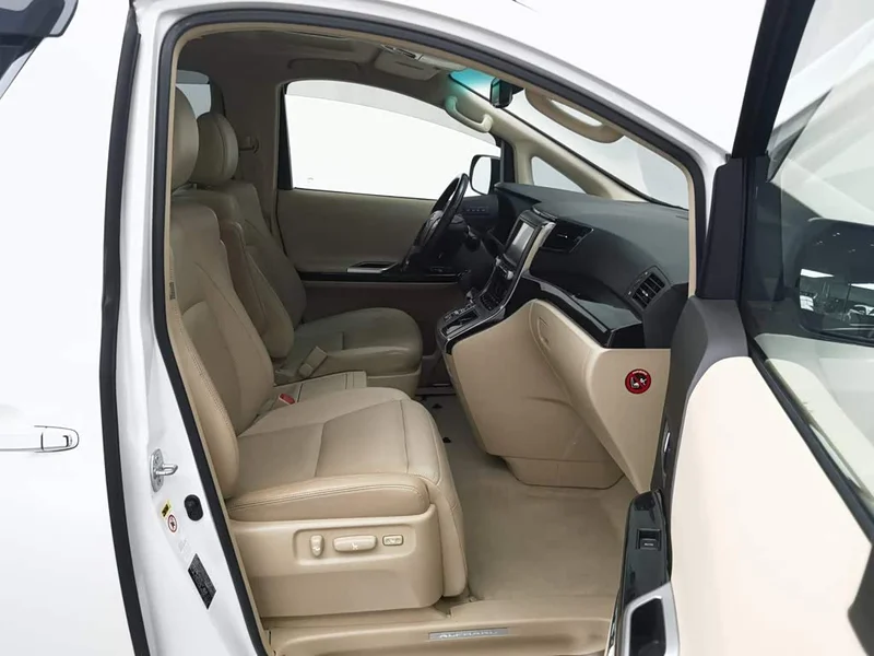 Toyota Alphard — фото 23