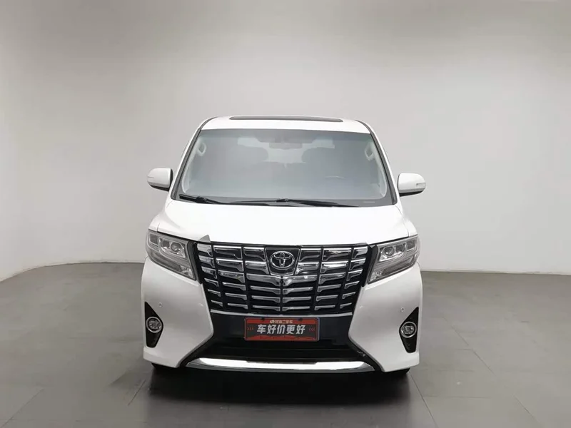Toyota Alphard — фото 3