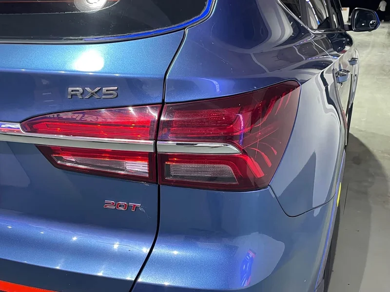 Roewe RX5 — фото 21