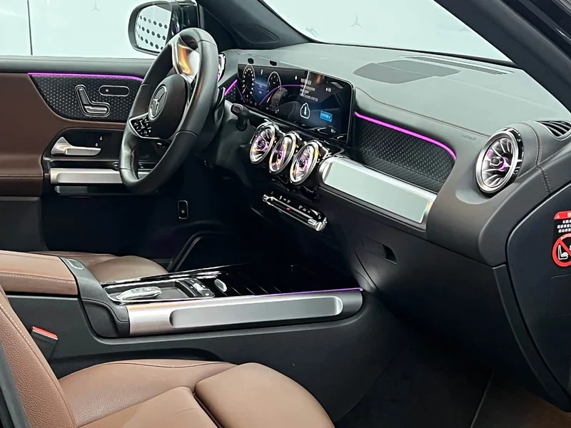Mercedes-Benz GLB-Class — фото 12