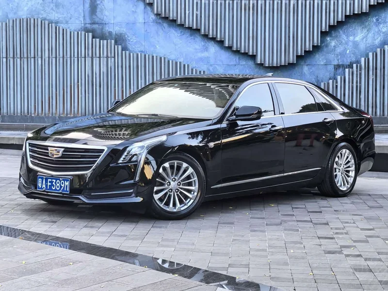 Cadillac CT6 — фото 1