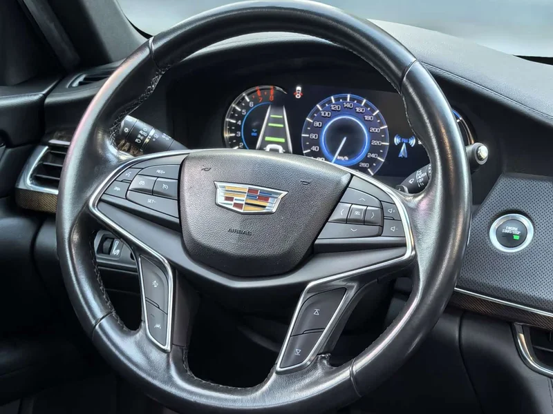 Cadillac CT6 — фото 12