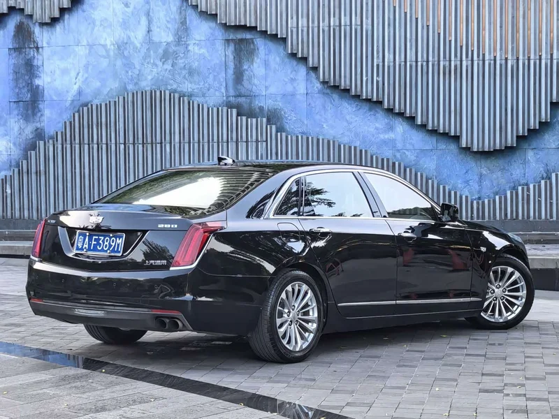 Cadillac CT6 — фото 4