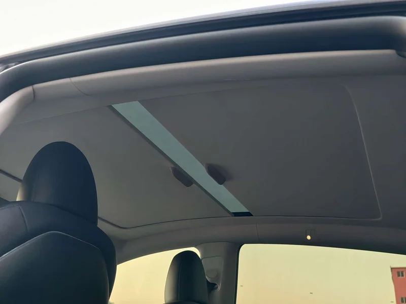 Tesla Model Y — фото 15